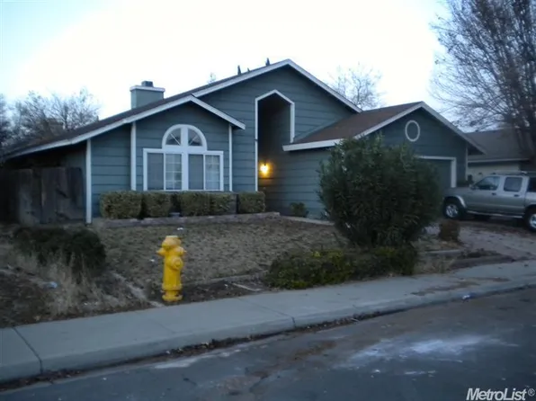 531 Chesterfield Dr, Patterson, CA 95363