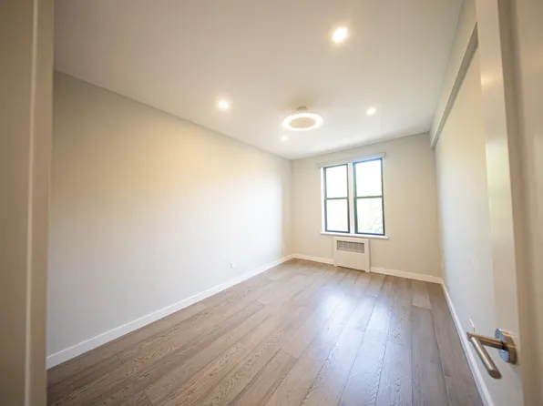 2569 West Second Street image 10 of 43