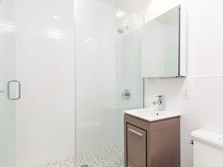 260 Washington Ave #B5 — Photo 11