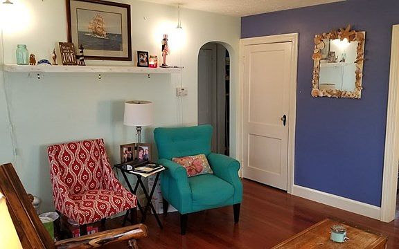 2nd image of 517 Phillips Ave