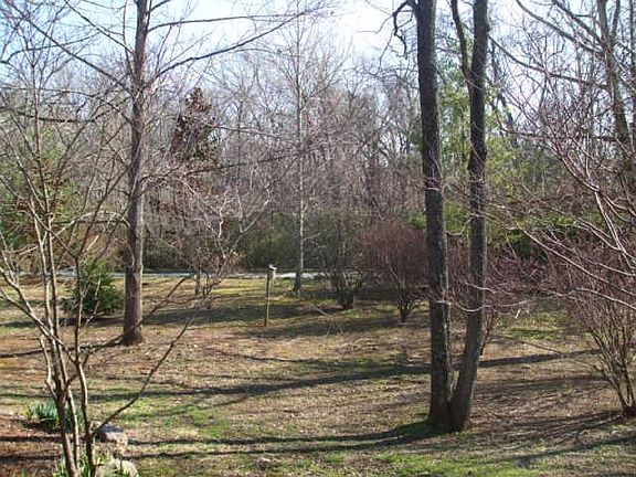 2nd image of 1636 Kinnard Dr