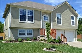1st image of 1006 NW Scenic Dr