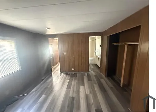 205 Meadowbrook Dr — Photo 1