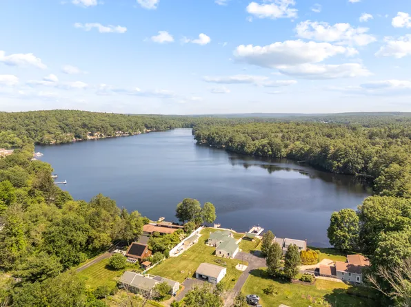 538 Quaddick Road, Thompson, CT 06277