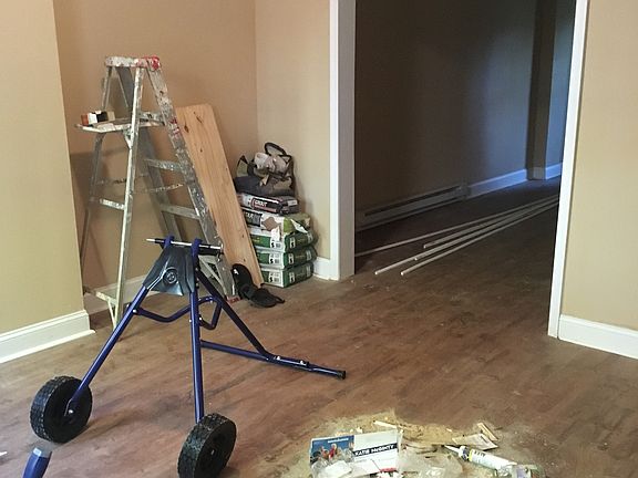 2nd image of 1418 N Etting St #House