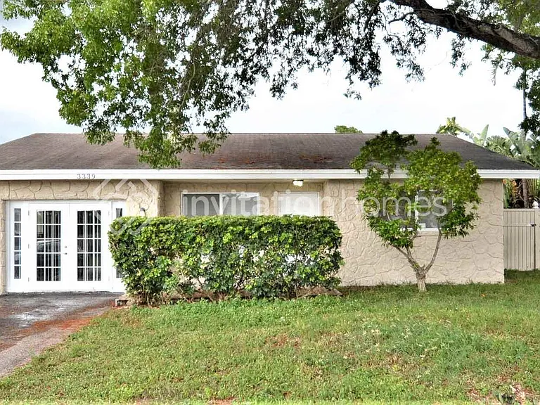 3339 NW 69th Ct — Photo 1