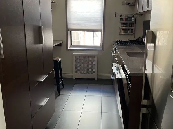 140 Seventh Avenue image 4 of 13