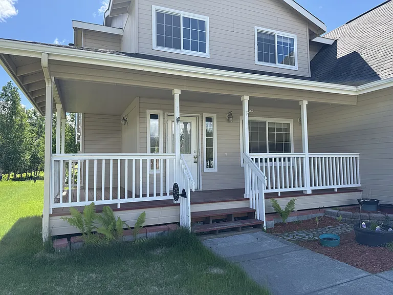 335 N Roy Cir — Photo 2