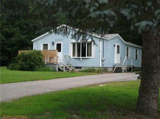 209 Weymouth Rd, Gray, ME 04039