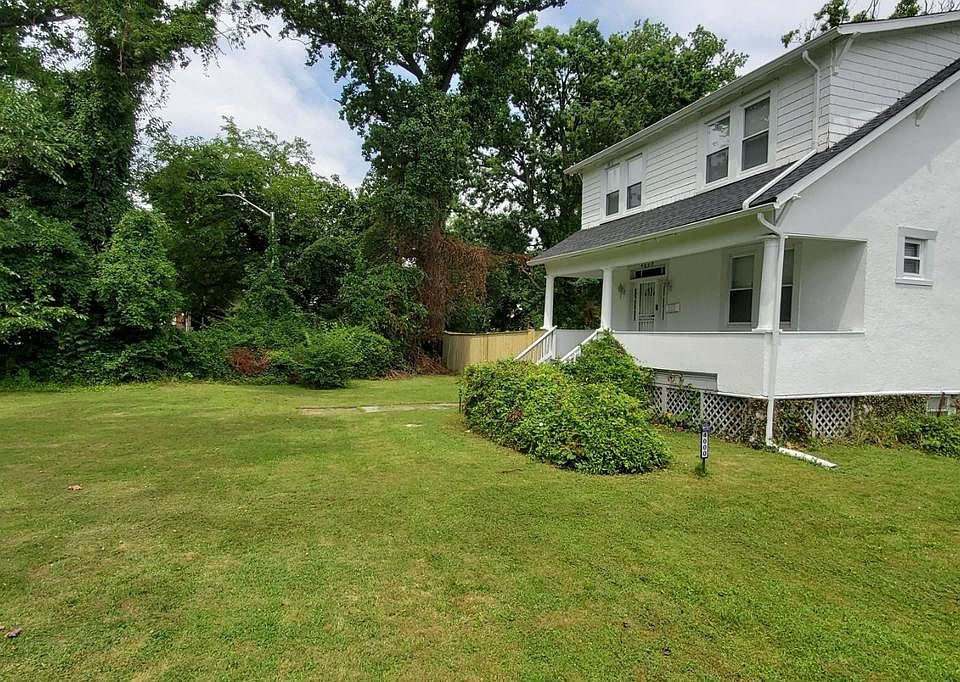 1st image of 4000 Aragon Ave