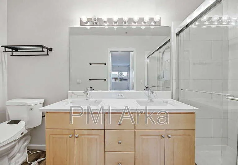 15340 Macadam Rd S #B206 — Photo 24