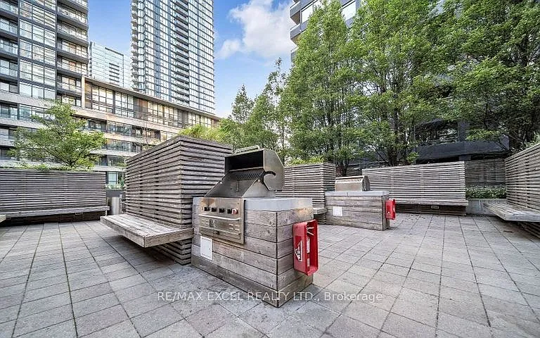 4K Spadina Ave #1129 — Photo 8