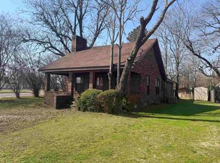 101 W Montgomery St, Walnut Ridge, AR 72476