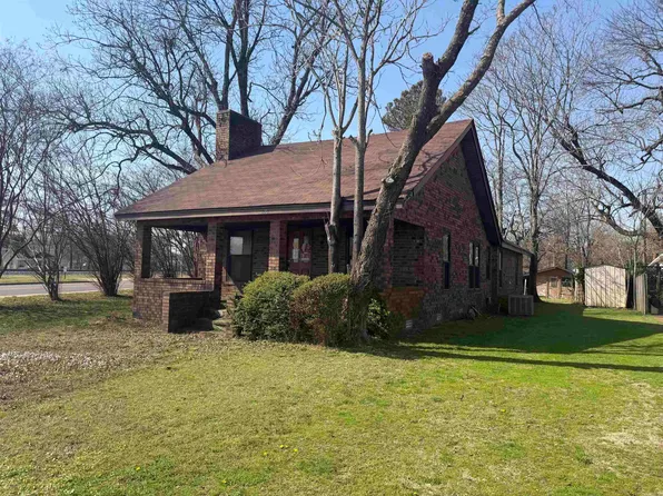 101 W Montgomery St, Walnut Ridge, AR 72476