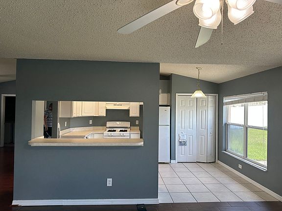 3rd image of 13216 Pinyon Dr