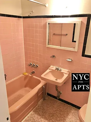 Rented by New York City Apartments | media 11