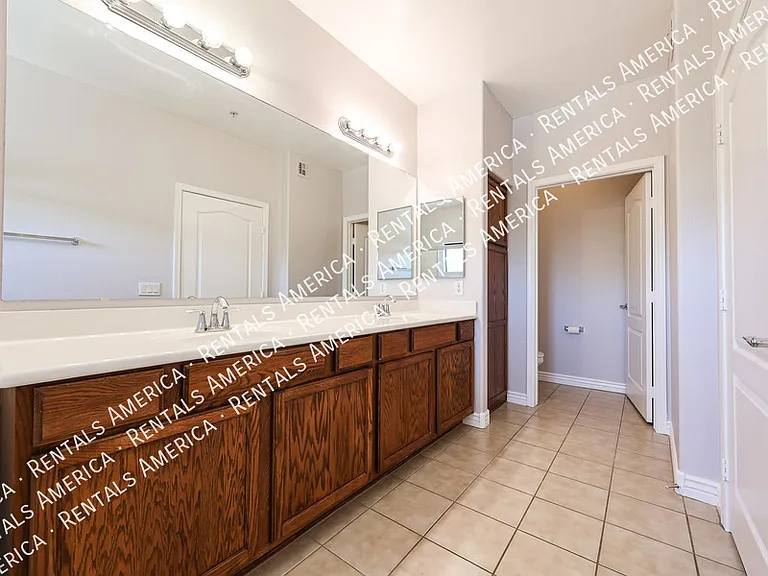 21320 N 56th St #2021 — Photo 33