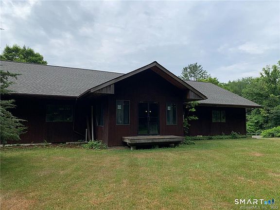 3rd image of 222 Pines Bridge Road