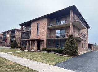 16743 Paxton Ave APT 2S, Tinley Park, IL 60477