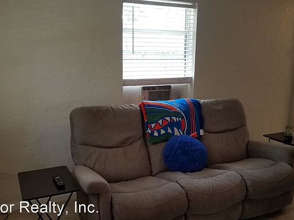 3rd image of 1235 NW 5th Ave