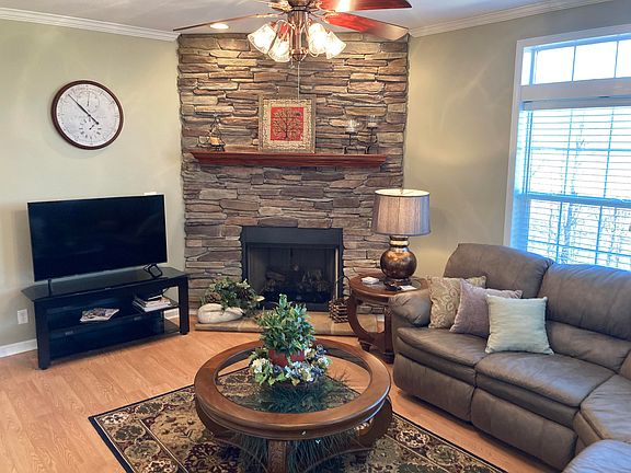 4th image of 2356 Moss Meadows Dr
