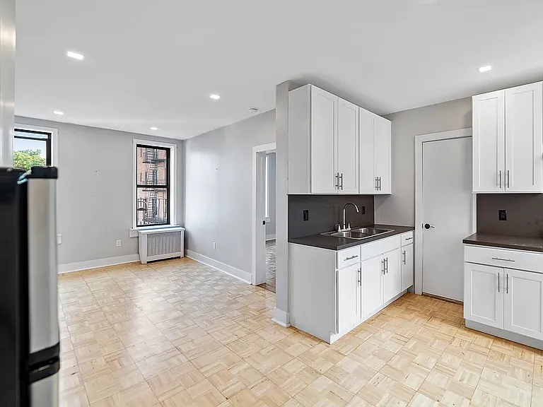 3008 Avenue K #2F — Photo 2