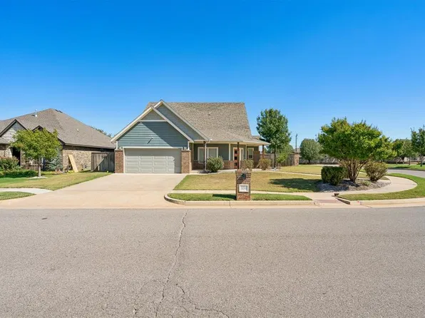 10500 Glover River Dr, Yukon, OK 73099
