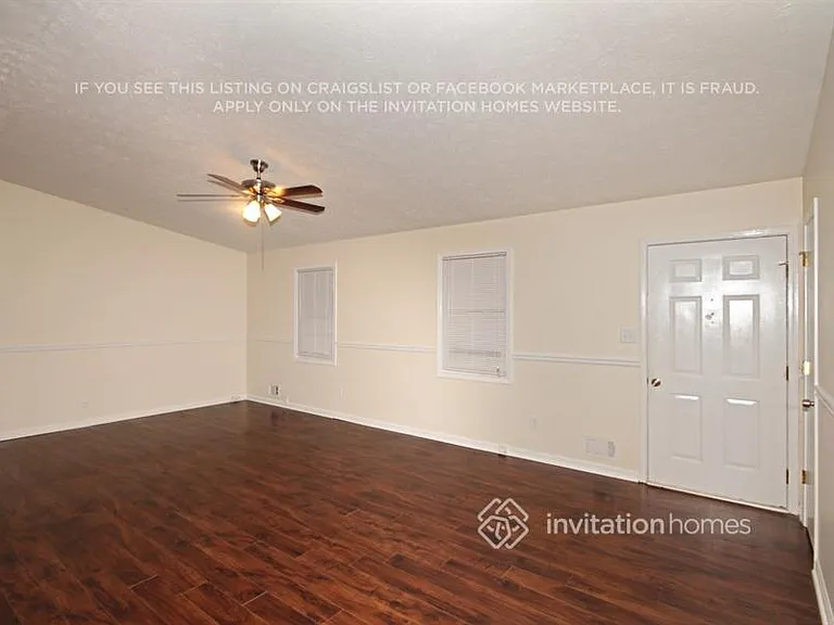 2200 Greenridge Dr SW — Photo 2