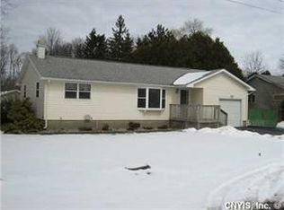 5895 W Pine Grove Rd, Cicero, NY 13039