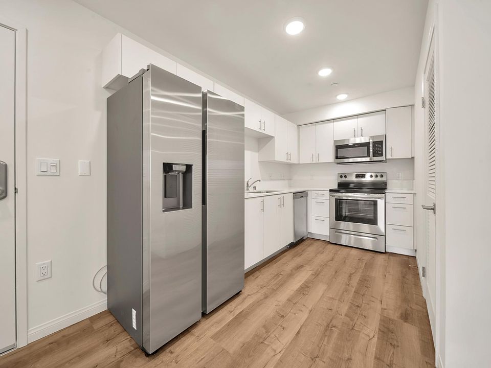1st image of 11514 Cumpston St #503
