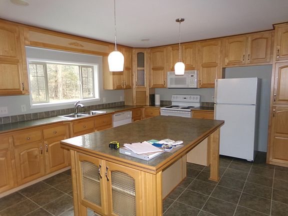 3rd image of 145 Legacy Rd