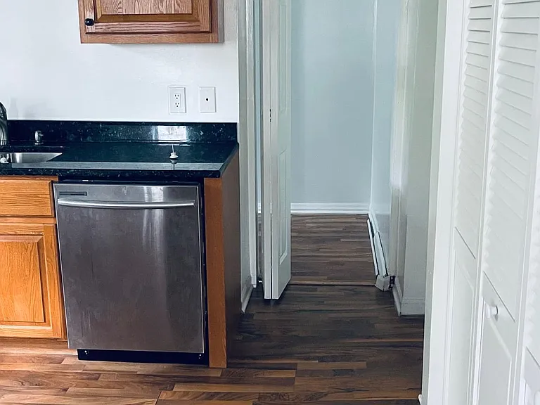 3258 W Flournoy St #2 — Photo 9