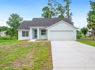 3737 Pine Cir, Lake Wales, FL 33898
