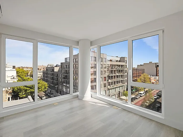 2605 Snyder Ave #2E — Photo 4