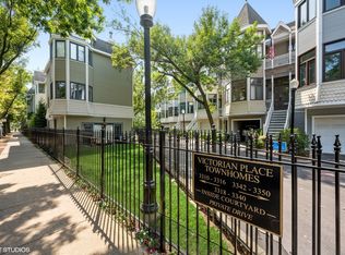 3326 N Racine Ave, Chicago, IL 60657