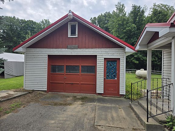 4th image of 7455 Park Pl