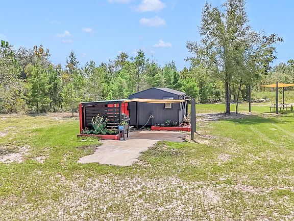 3rd image of 21737 Tolliver Rd