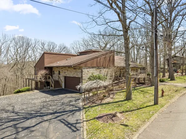 15 Oakridge Dr, Binghamton, NY 13903