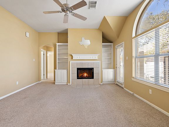 5th image of 38 Troon Dr
