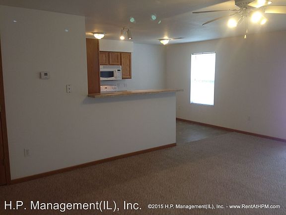 5th image of 131 Dorset Ct APT 6