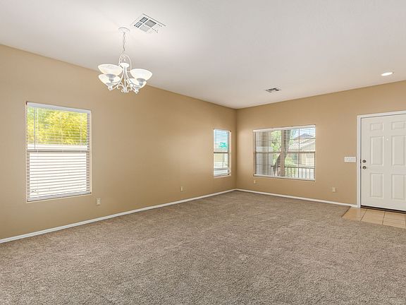5th image of 3175 W Silver Creek Dr