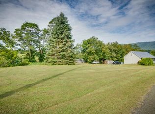 16 Yates Estates Cir, Cedar Bluff, VA 24609