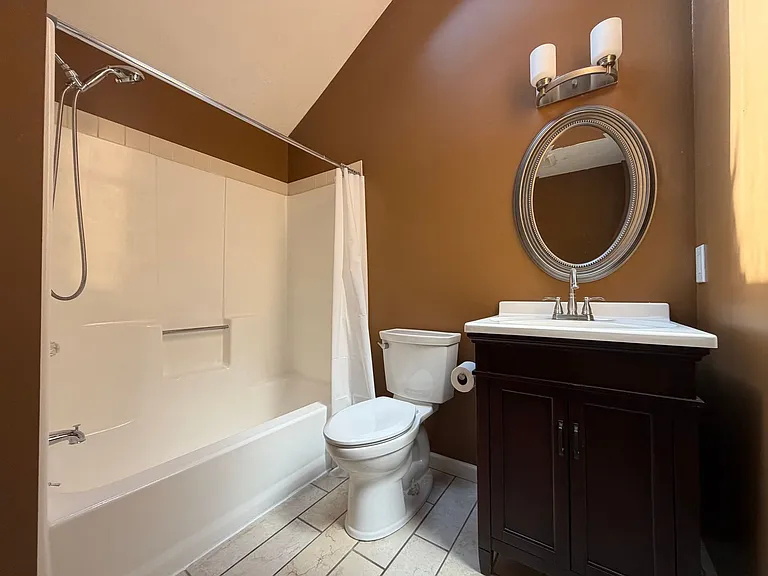 40 Danforth Ct — Photo 18