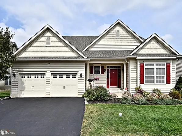 103 Bayhill Dr, North Wales, PA 19454