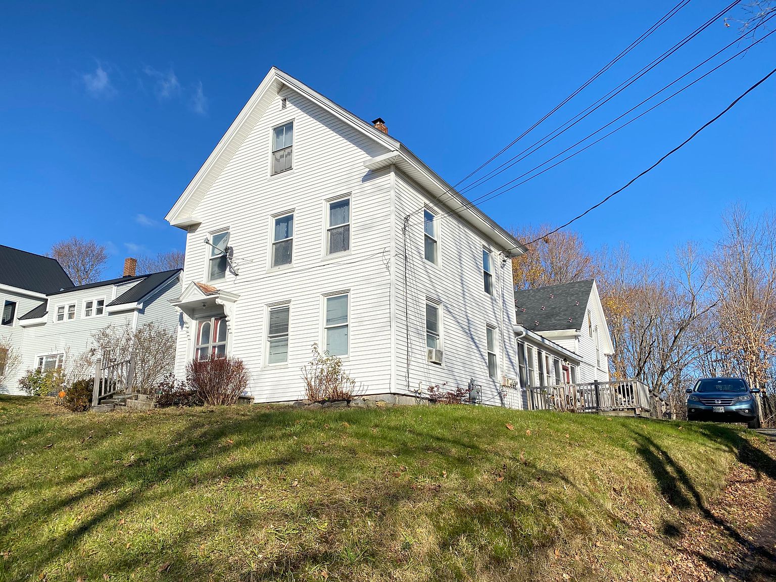 51 Spring St Gardiner Me 04345 Zillow