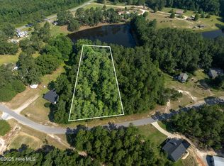 8 Country Ln, Ellerbe, NC 28338