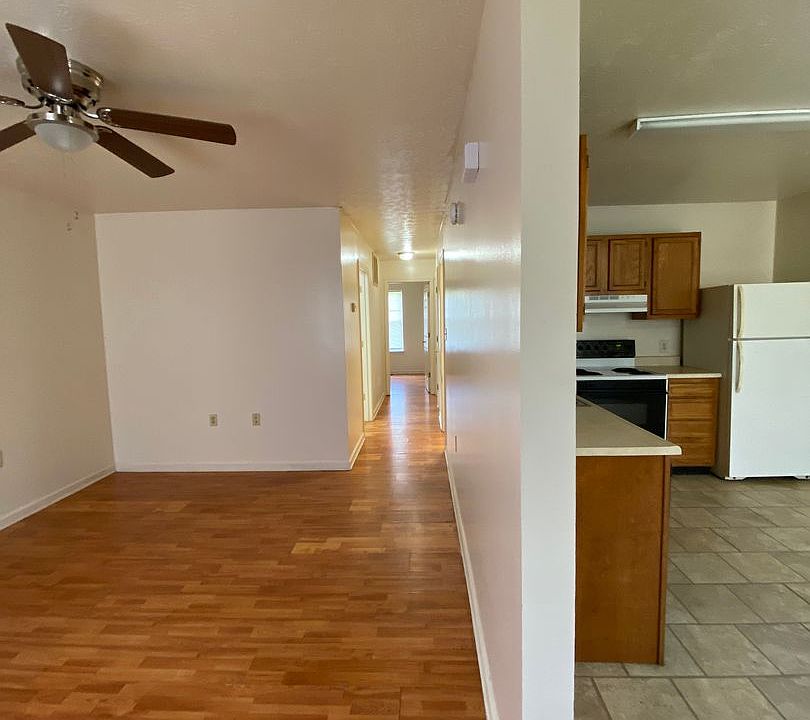 1st image of 316 Clearwater Way