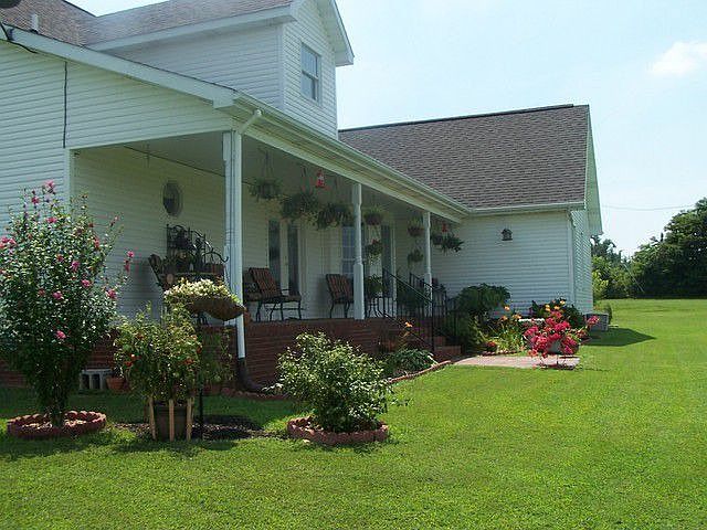 2nd image of 955 Luzerne Depoy Rd