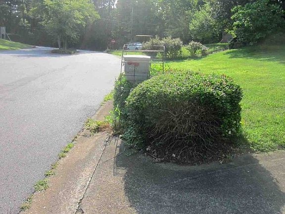 3rd image of 3506 Twin Pines Dr