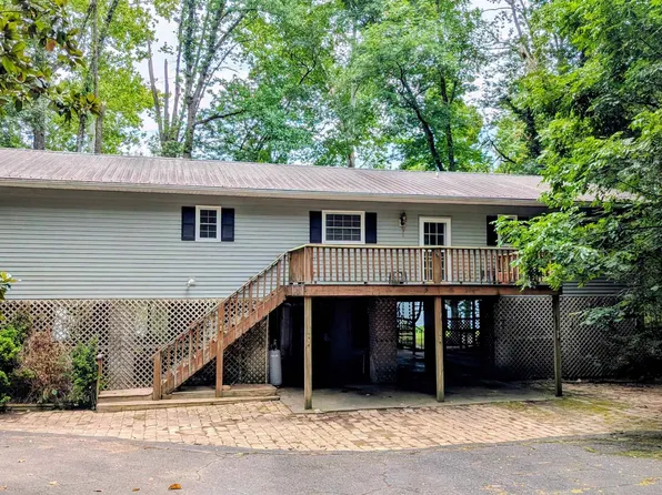 1203 Akers Rd, Hot Springs, AR 71901